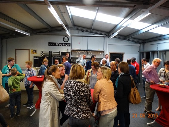 Eerste_steen_school_akrenbos_2015__31_