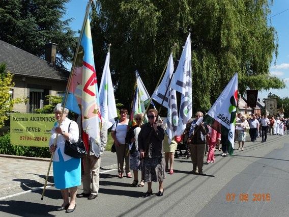Sacramentsprocessie_bever_2015_gdg__7_