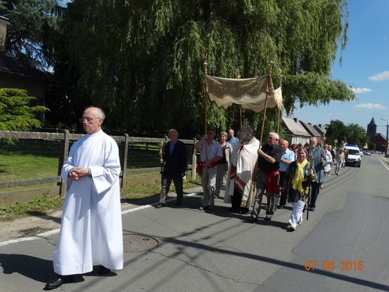 Sacramentsprocessie_bever_2015_gdg__9_