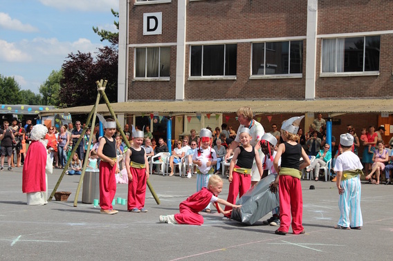 Editiepajot_jacky_delcour2015-06-07_knipoog_leest___feest__78_a