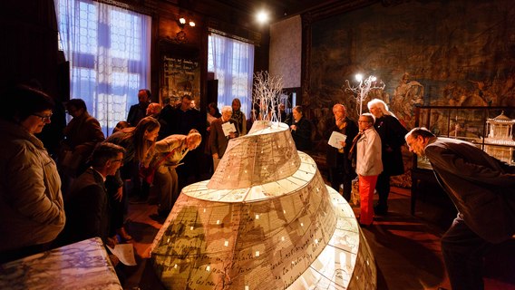 Twice_upon_a_castle_-_foto_steve_tanner_-_wildworks