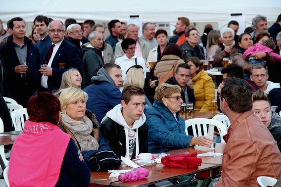 Editiepajot_jacky_delcour_2015-09-06__verkoop_van_de_zotskap__10_a