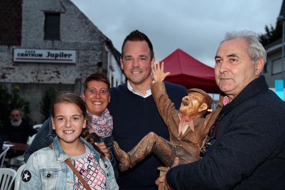 Editiepajot_jacky_delcour_2015-09-06__verkoop_van_de_zotskap__28_a