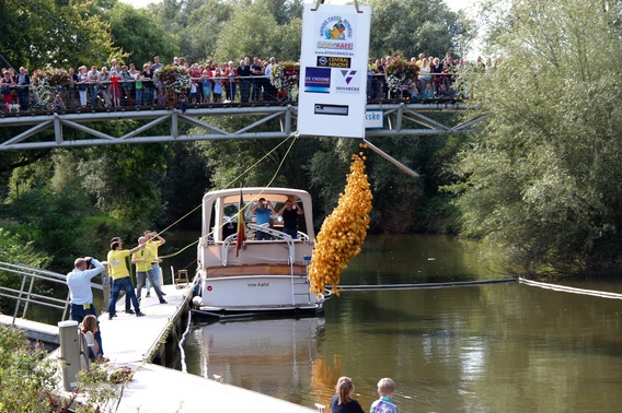 2015-09-20_duck_race___24_a