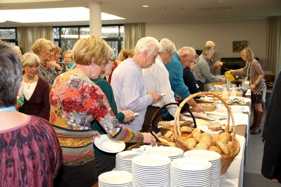 2015-11-16_seniors_ontbijt_met_wandeling__12_a