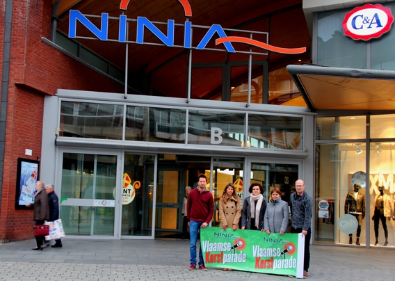2015-12-19_ninia_kerstparade
