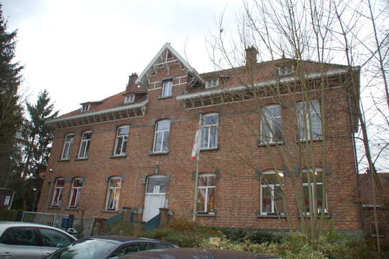 Editiepajot_bart_devill___asielscentrum