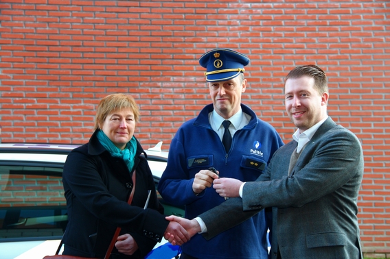 2016-01-21_interventievoertuig_voor_politie__14_a