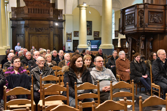 Editiepajot_jimmy_godaert_dorpsraad_overboelare_zette_het_nieuwe_jaar_muzikaal_in1