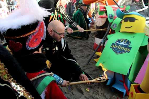 2016-02-16_carnaval_wortelverbranding__50_a
