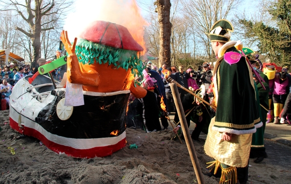 2016-02-16_carnaval_wortelverbranding__61_a