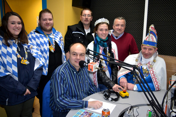 2_editiepajot_halle_carnavalradio_1_foto_devogeleer