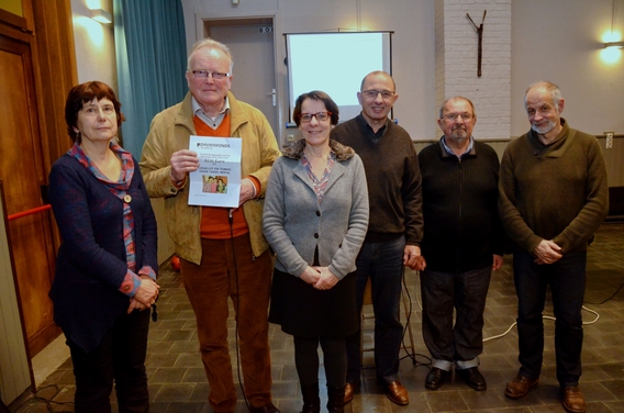 Cheque_2250_euros_davidsfonds_voor_tashi_nepal