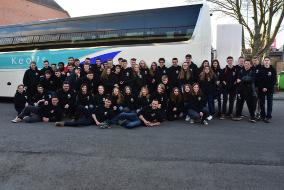 Editiepajot_jimmy_godaert_ka_geraardsbergen_met_volle_bus_op_skivakantie