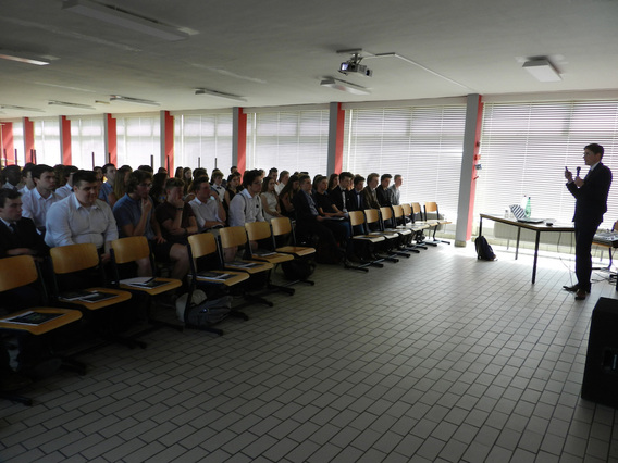 Editiepajot_jimmy_godaert_ka_organiseert_lezing_met_diplomaat_voor____dag_van_europa___