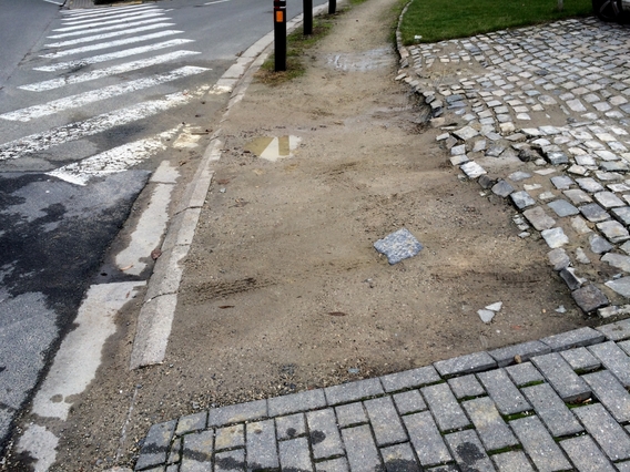 2016-06-08_kapruinweg_hekelgem_krijgt_voetpad