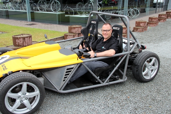 2016-06-13_elektrische_straatwaardige_sportwagen___3_a