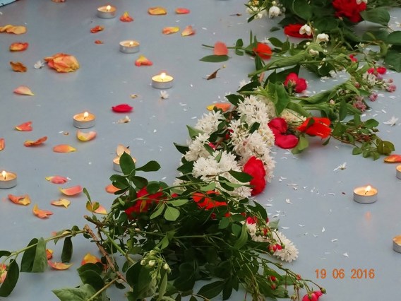 Internationale_yogadag_edingen_2016__9_