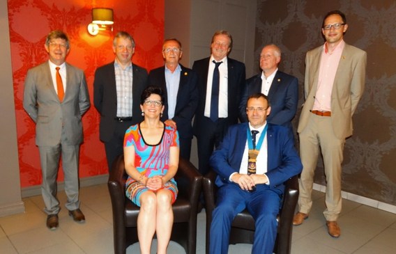 Bestuurswissel_rotary_2016__6_