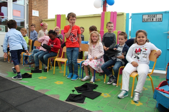 2016-06-30_derde_kleuterklas_uitgewuifd__59_a