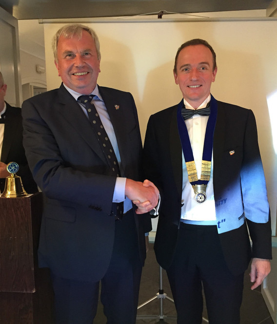 Editiepajot_jimmy_godaert_bestuurswissel_rotary_geraardsbergen