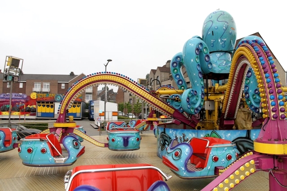 Opbouw_zomerkermis_2016__20_