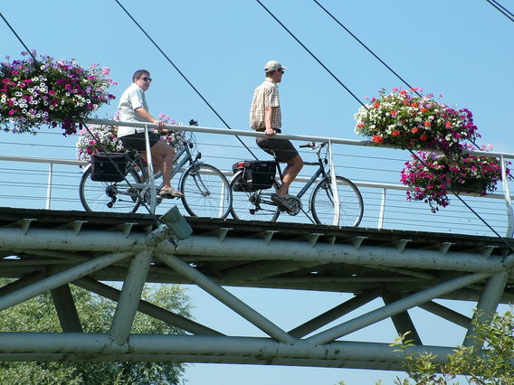 Ninovedenderkerkaug07_003