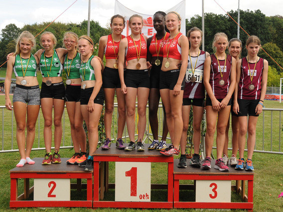 Huiz_pk_oeh_4x80_miniemen_dames__