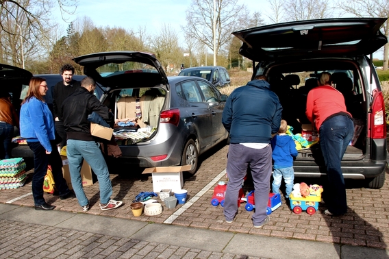 2015--12_geef_je_koffer_weg__12_a