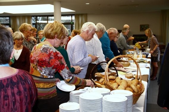 2015-11-16_seniors_ontbijt_met_wandeling__12_a