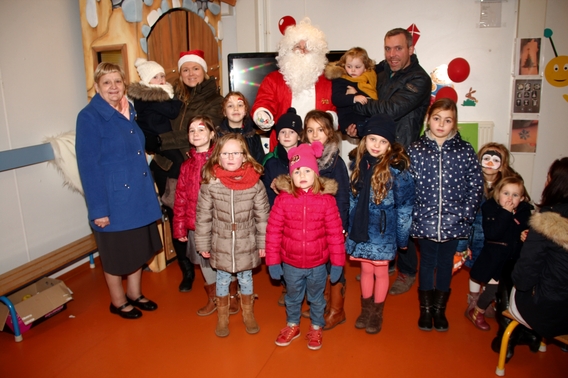 2016-18-12_achtste_kerstmarkt__dol-fijn__1_a