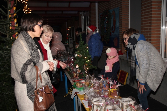 2016-18-12_achtste_kerstmarkt__dol-fijn__2_a