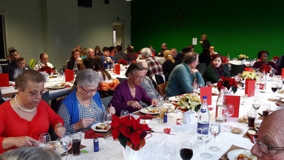 2016-18-12_lange_tafel_ocmw__6_b
