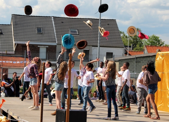 2017-05-20_schoolfeest_in_de_bij___278_a_timber_pitbull_ft_kesha