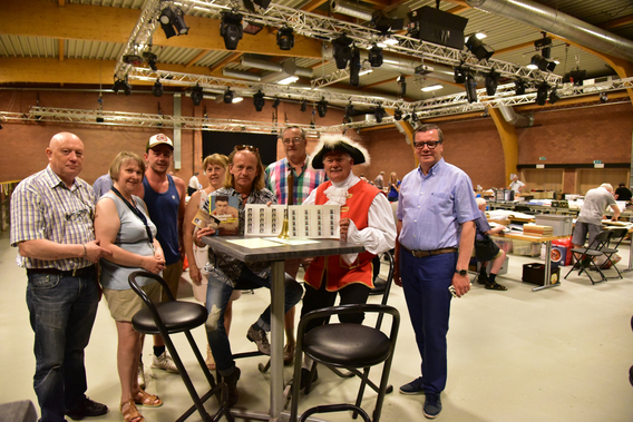 890dwb03nieuwepostzegelsvoorgesteldtijdens-ruilbeurs