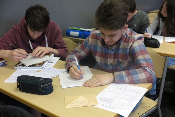 Een_brief_schrijven_in_mijn_beste_frans
