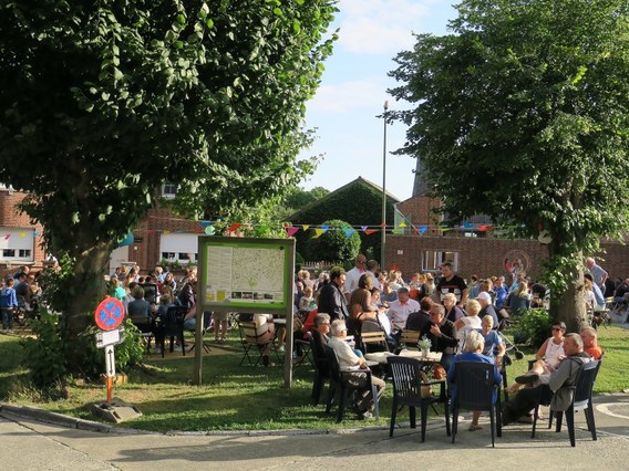 Wijn_op_het_plein_2017_heikruis___5_
