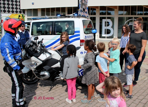 2017-08-30_de_politie_op_bezoek__35_ajd