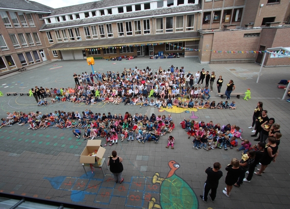 2017-09-01__schooljaar_met_een_strik__43_a