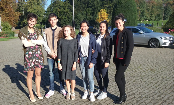 890dwb03w44fiona-breynaard-kaapt-prijs-weg-voor-beste-nederlandstalige