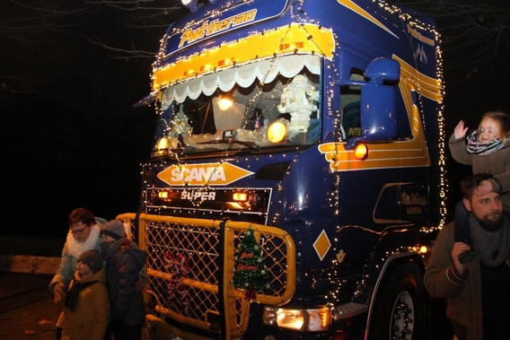 2017-12-02_kerstmarkt_truckshow_rechteroever__10_a