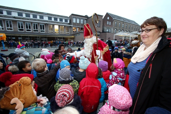 2017-12-05_sint-antonius_sint_en_piet__86_a