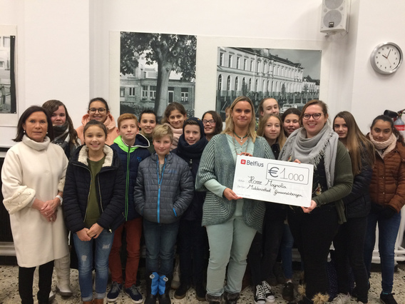 890dwb01w52-middesnschool-schent-1000-euro-aan-home-magnolia