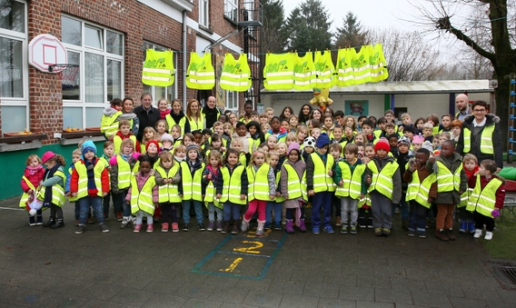 2017-12-21_affligem_zet_de_scholen_in_fluo