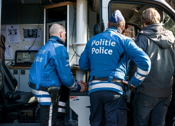 Politie_control_liedekerke