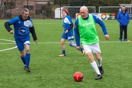 Editiepajot_bart_devill___wandelvoetbal_kv_mechelen