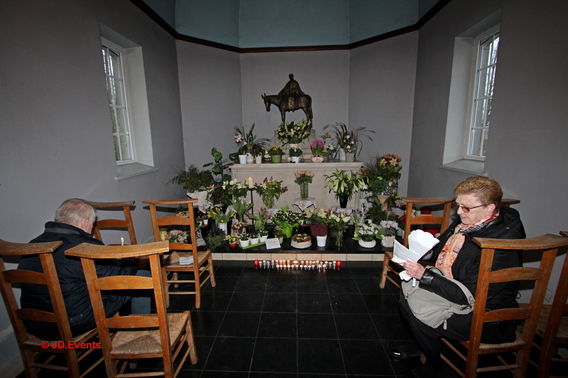 2018-03-25_werd_gevierd___kaarsenprocessie____21_a