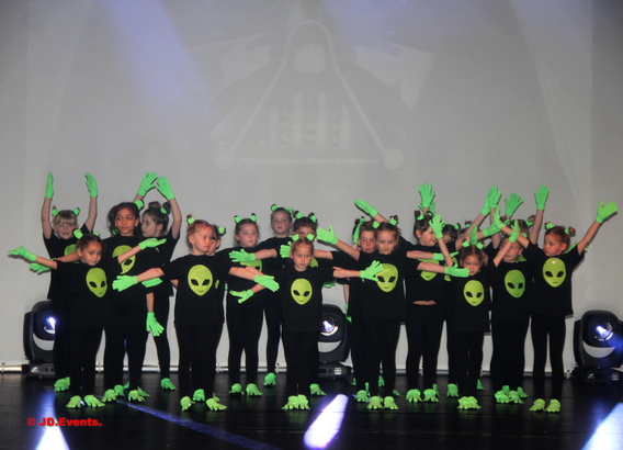 2018-04-14_dansgroep_helicon_on_stage__88_a