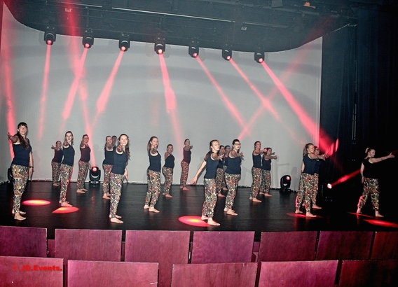 2018-04-14_dansgroep_helicon_on_stage__124_a