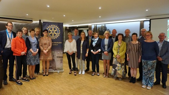 Rotary_vergadering_lennik_-_ledenwerving_1_gdh__2_